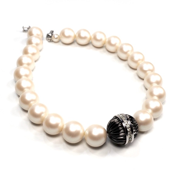 Givenchy Vintage Pearl Statement Choker Necklace